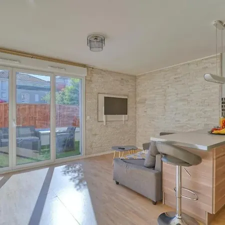 Apartament Avec Terrasse Et Parking